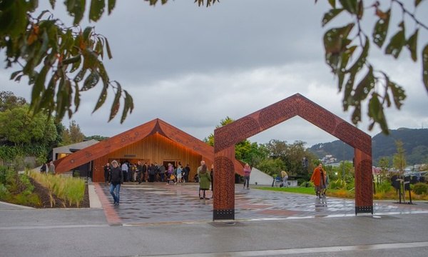 阿米提大学新加坡校区大专学费