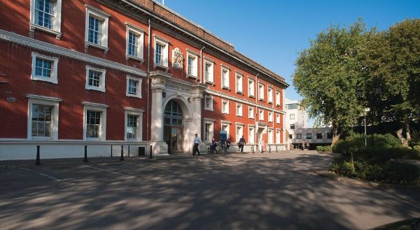 不容错过｜阿米提大学新加坡分校本硕连读有哪些优势？