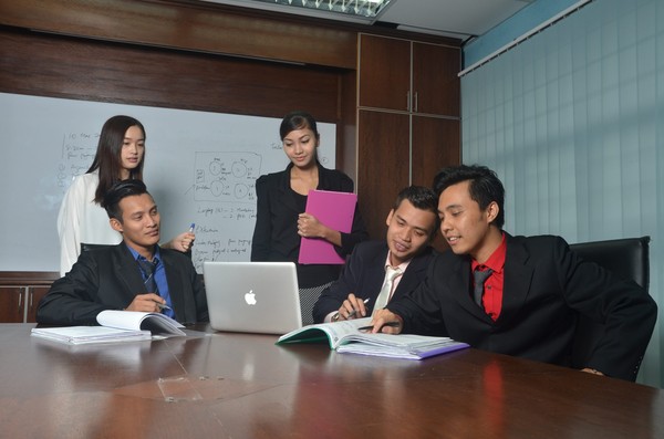 阿米提全球学院新加坡校区学费支付方式与退款政策说明